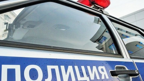 В Оленегорске по горячим следам полицейскими раскрыта кража сейфа из местного кафе